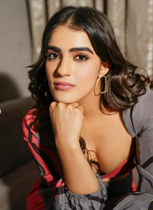 Kavya Praveen Thapar